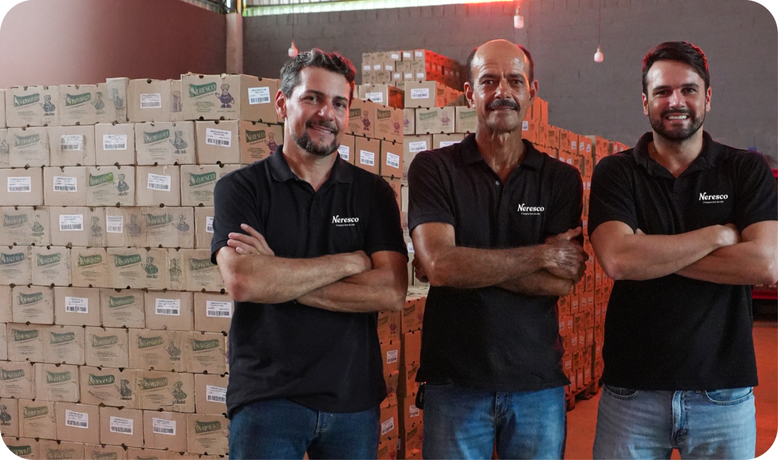 Os sócios da Neresco no centro de distribuição, em Palmas — Tocantins